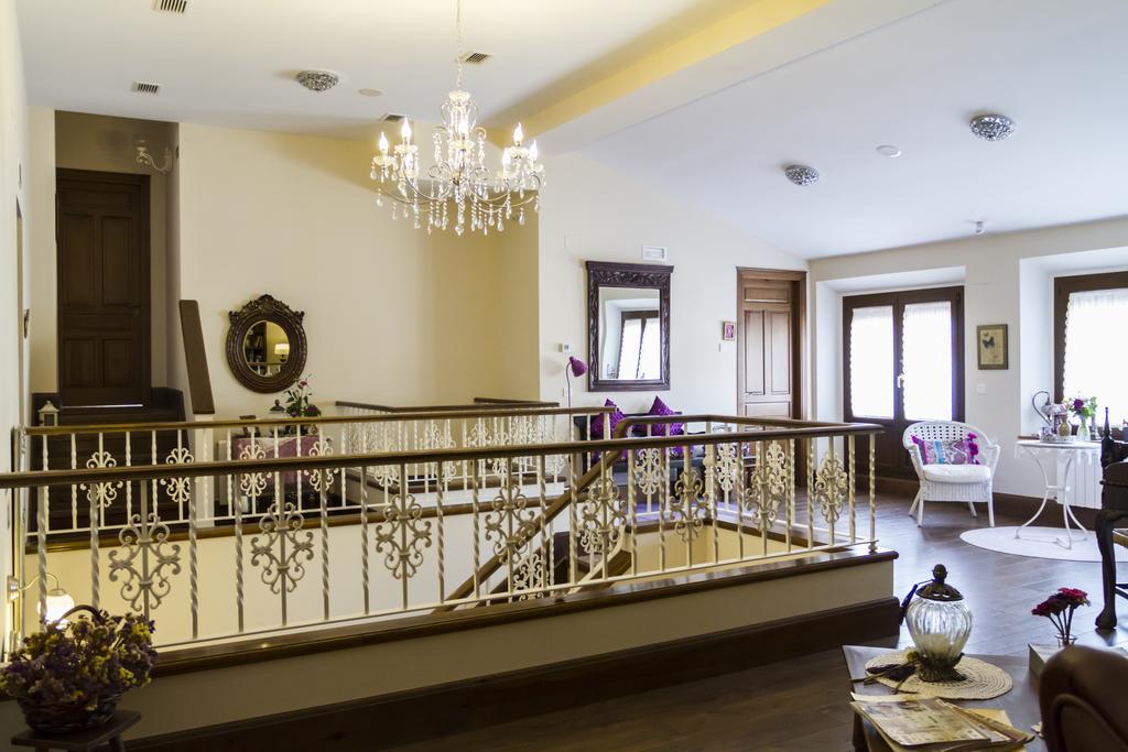 Casona Del Duende Guest House Alájar Екстериор снимка
